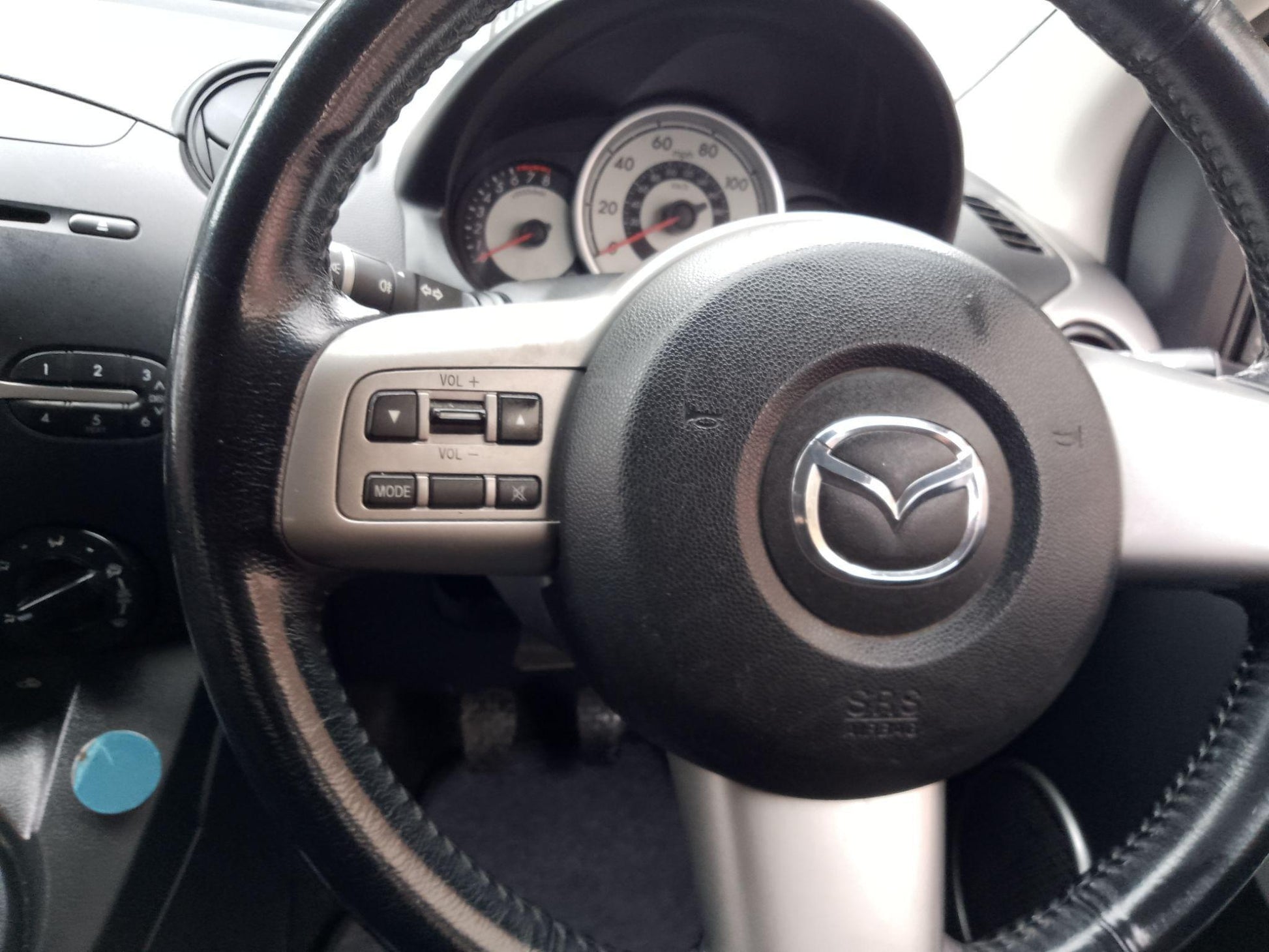 Mazda Mazda2