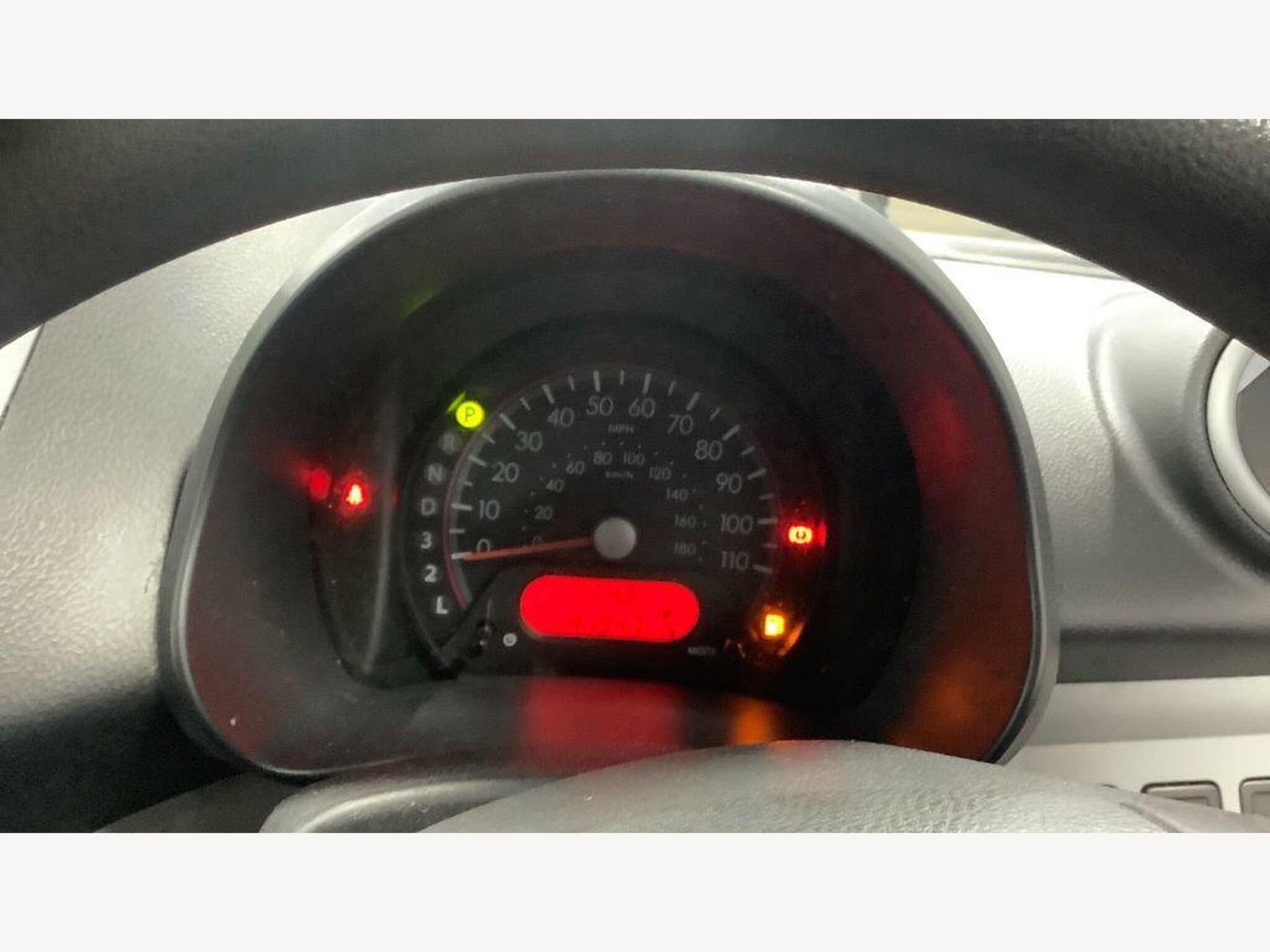 Nissan Pixo