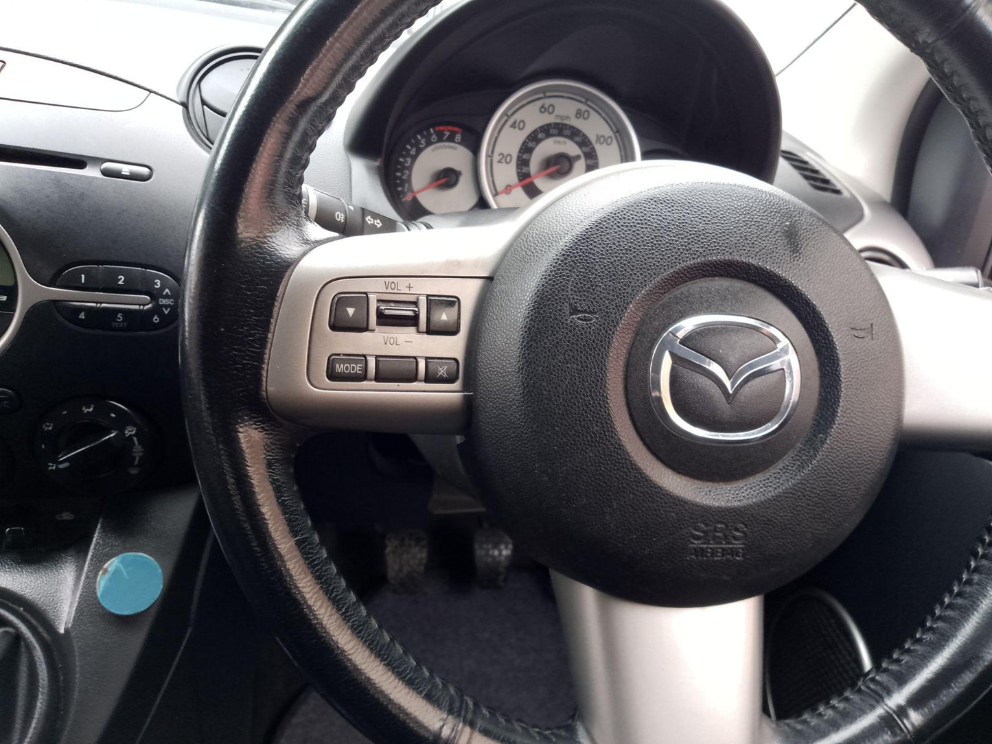 Mazda Mazda2