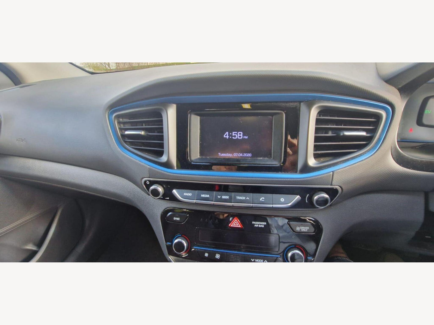 Hyundai IONIQ